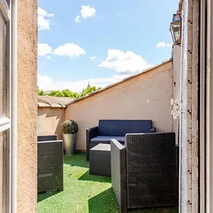https://aix-en-provence-appartement-de-charme-centre-ville.aixenprovencehotels.org