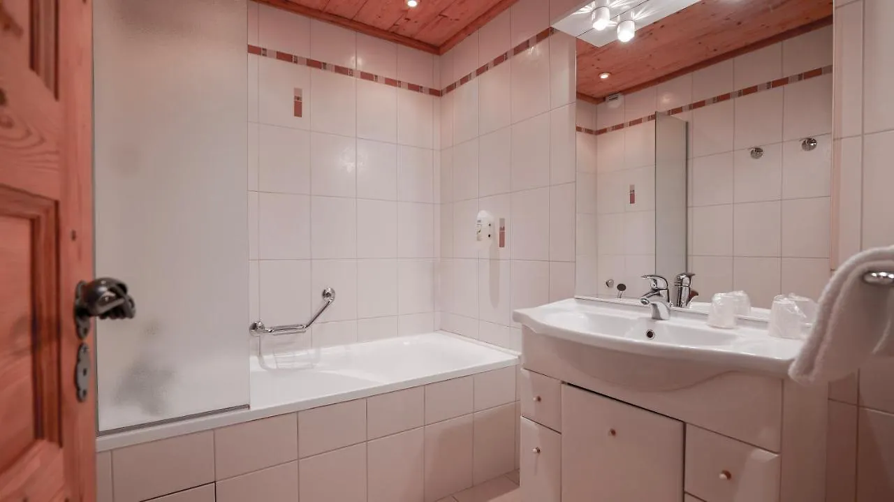 Hotel Des 2 Gares Saint-Gervais-les-Bains