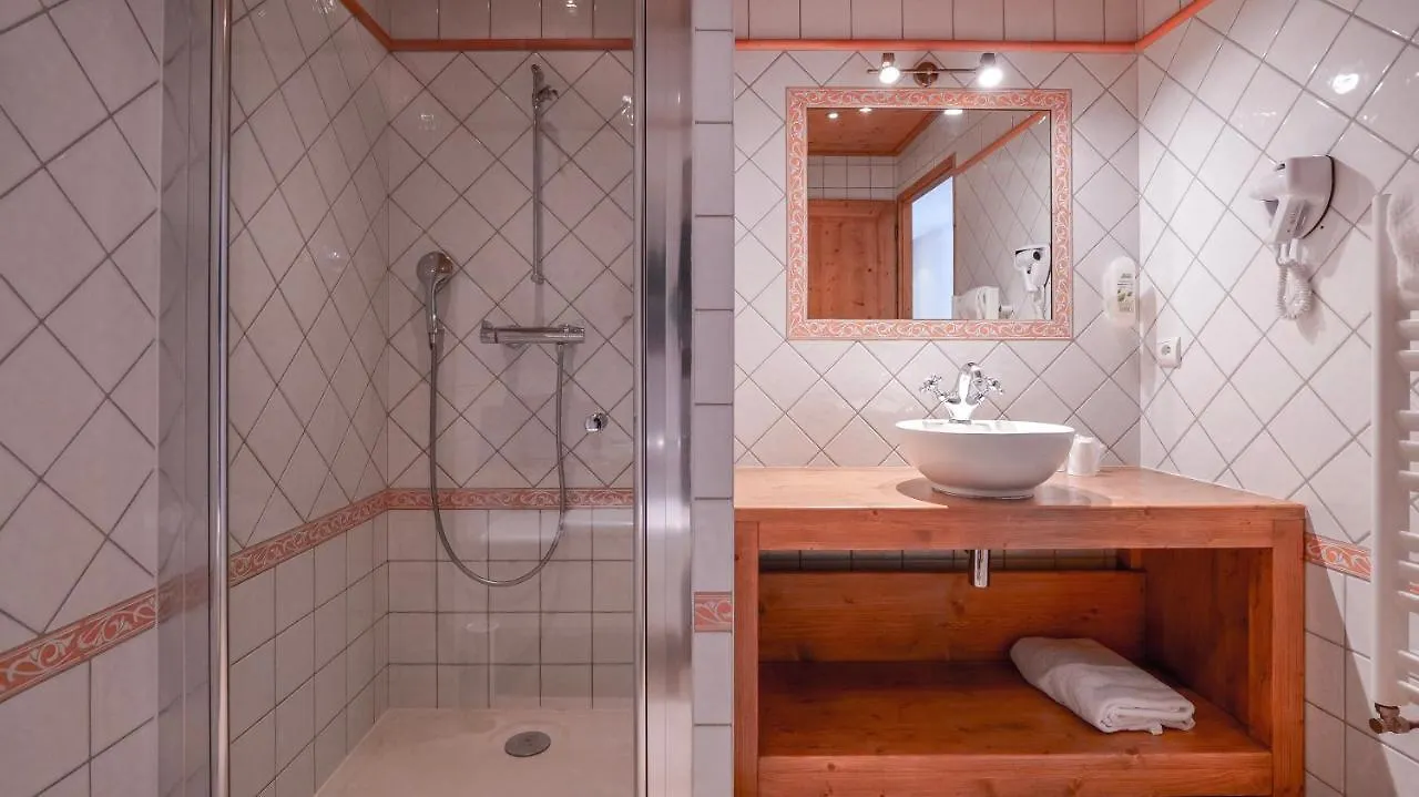 Hotel Des 2 Gares Saint-Gervais-les-Bains