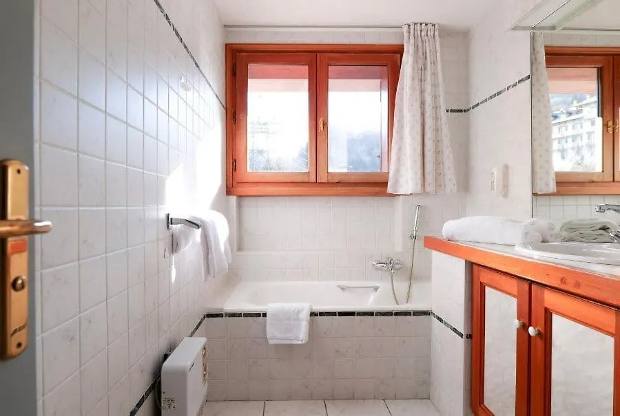 Hotel Des 2 Gares Saint-Gervais-les-Bains 3*,  France